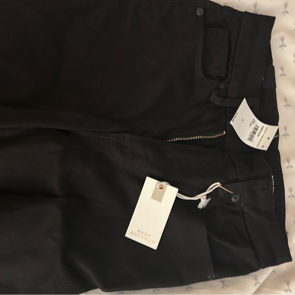Good American jeans - palazzo crop Inseam: 26.5". Waist runs small. Shipfree